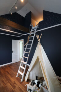 かっこいい工務店　宮城県　トガシホーム　施工例　＃5　チューダー　子供部屋　屋根裏部屋