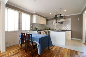 かっこいい工務店　宮城県　トガシホーム　施工例　＃5　チューダー　ダイニング