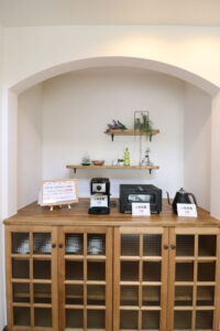 かっこいい工務店　宮城県　トガシホーム　新築　戸建　プロヴァンス　内観　サイドボード　造作