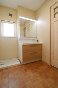 かっこいい工務店　宮城県　トガシホーム　新築　戸建　プロヴァンス　内観　洗面脱衣所