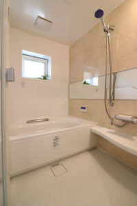 かっこいい工務店　宮城県　トガシホーム　新築　戸建　プロヴァンス　内観　バスルーム