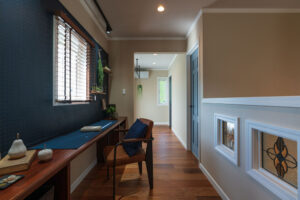 かっこいい工務店　宮城県　トガシホーム　施工例　#7 アメリカン　2階ホール　ワークデスク
