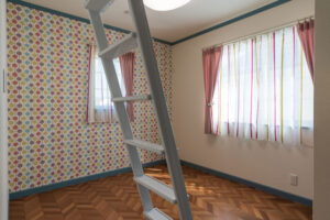 かっこいい工務店　宮城県　トガシホーム　施工例　#7 アメリカン　子供部屋