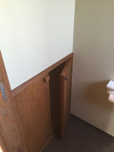 かっこいい工務店　三重県　家作店 辰屋　施工例　#4　新築　戸建　ナチュラルモダン　トイレ　造作収納