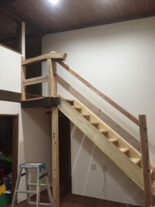 かっこいい工務店　三重県　家作店 辰屋　施工例　#4　新築　戸建　ナチュラルモダン　階段