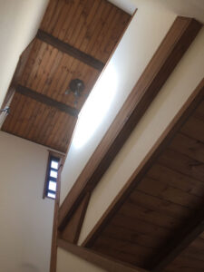 かっこいい工務店　三重県　家作店 辰屋　施工例　#4　新築　戸建　ナチュラルモダン　階段　天井