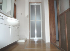 かっこいい工務店　三重県　家作店 辰屋　施工例　#1　リノベーション　戸建　内観　洗面脱衣所