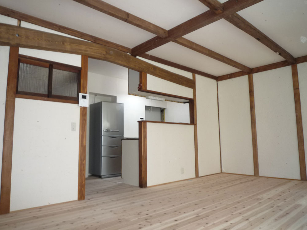 かっこいい工務店　三重県　家作店 辰屋　施工例　#1　リノベーション　戸建　内観　リビング