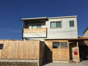 かっこいい工務店　三重県　家作店　辰屋　施工実例　5　新築　戸建　ナチュラル　カリフォルニア　外観