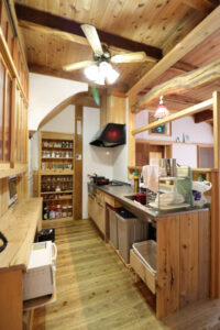 かっこいい工務店　三重県　家作店 辰屋　施工例　#2　リノベーション　戸建　内観　オープンキッチン　2