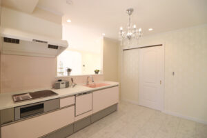 かっこいい工務店　宮城県　トガシホーム　施工例　＃3　プロヴァンス・プリンセス　キッチン