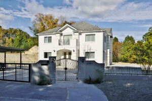 かっこいい工務店　宮城県　トガシホーム　施工例　＃3　プロヴァンス・プリンセス　外観　エントランス