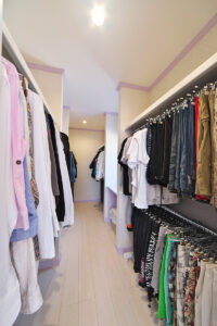 かっこいい工務店　宮城県　トガシホーム　施工例　＃3　プロヴァンス・プリンセス　ウォークインクローゼット　2