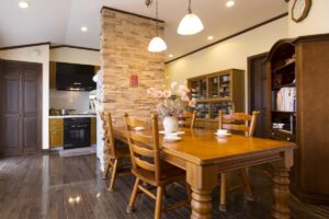 かっこいい工務店　宮城県　トガシホーム　施工例　＃4　チューダー　ダイニング