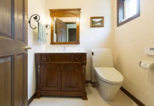 かっこいい工務店　宮城県　トガシホーム　施工例　＃4　チューダー　トイレ　造作洗面台　