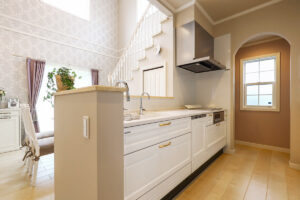 かっこいい工務店　宮城県　トガシホーム　施工例　#8　プロヴァンス　内観　オープンキッチン　2