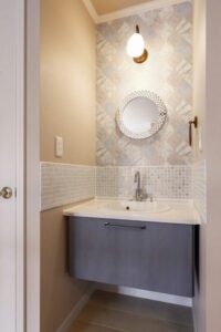 かっこいい工務店　宮城県　トガシホーム　施工例　#8　プロヴァンス　内観　洗面化粧台