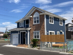 かっこいい工務店　宮城県　トガシホーム　施工実例　10　新築　戸建て　アメリカン　外観　３