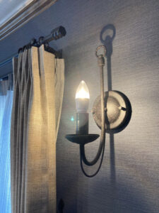 かっこいい工務店　宮城県　トガシホーム　施工実例　10　新築　戸建て　アメリカン　内観　ライティング