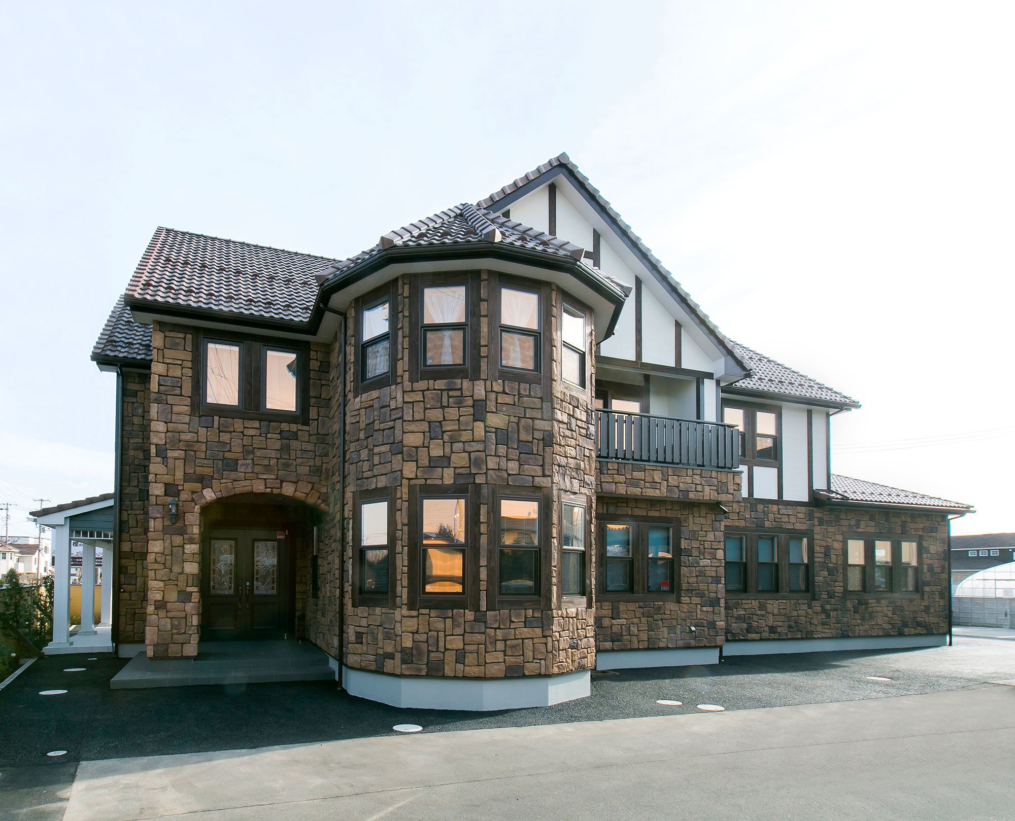 トガシホーム外観