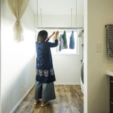 注文住宅　かっこいい工務店　熊本　ブレス　ブレスホーム　施行例25　プロヴァンス　洗濯物　干す　スペース