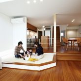 注文住宅 かっこいい工務店 岡山 アイム・コラボレーション アイムの家 施工例9 ゼロエネルギー住宅 zeh リビング 小上がりの和室