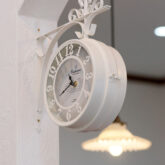 注文住宅　かっこいい工務店　宮城県　富樫工業　トガシホーム　施工例78 プロヴァンス　LDK 時計